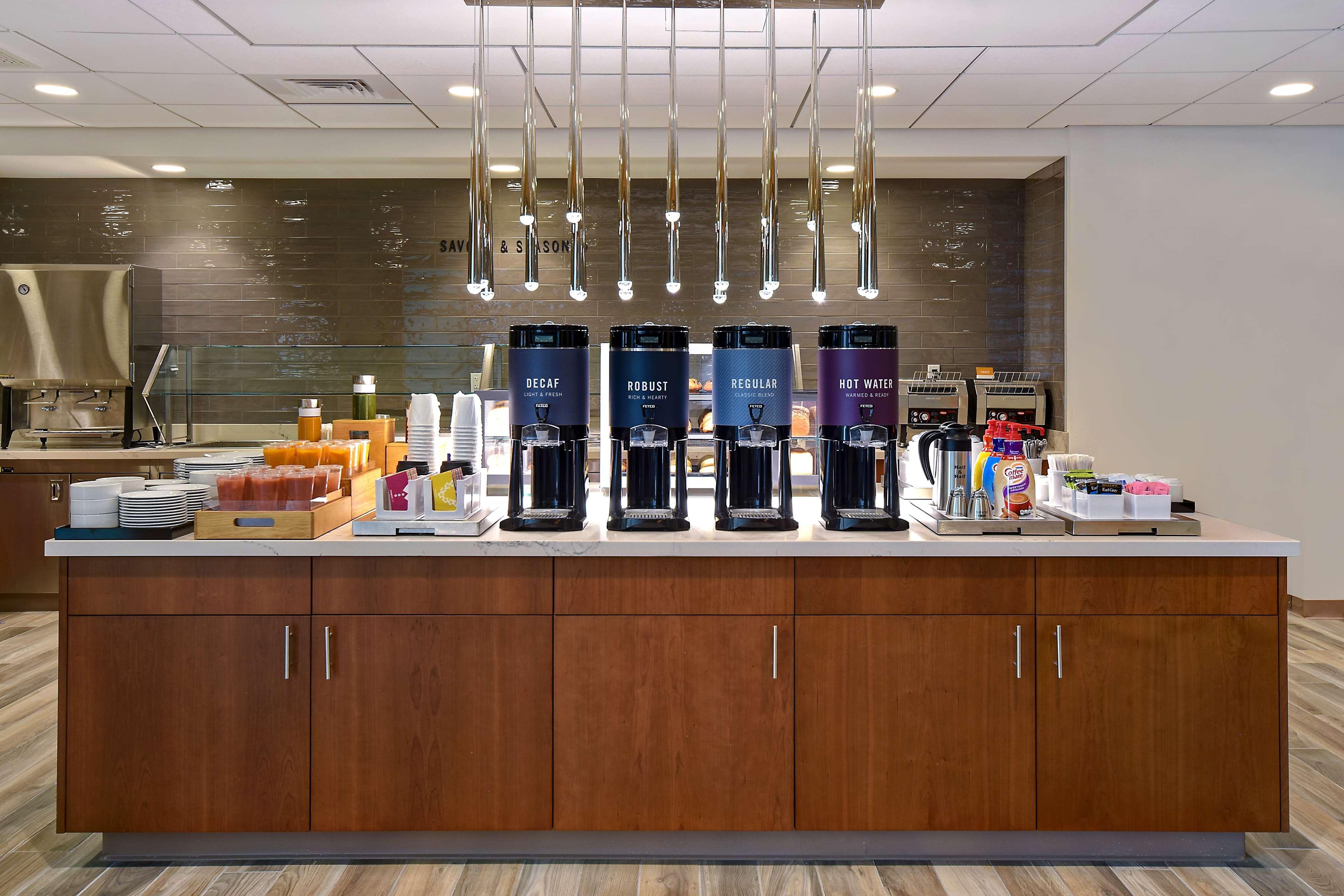 Hampton Inn & Suites Las Vegas Convention Center - No Resort Fee Ngoại thất bức ảnh